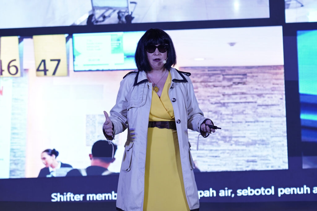 claire-boscq-mystery-shopping-keynote-speaker